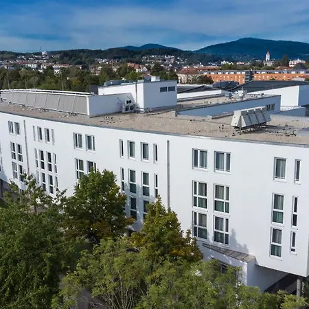 Scotty & Paul Hotel Deggendorf-2